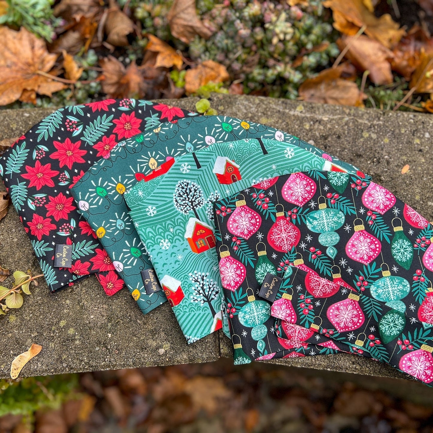 Christmas Lights on Green | Organic | Pixie