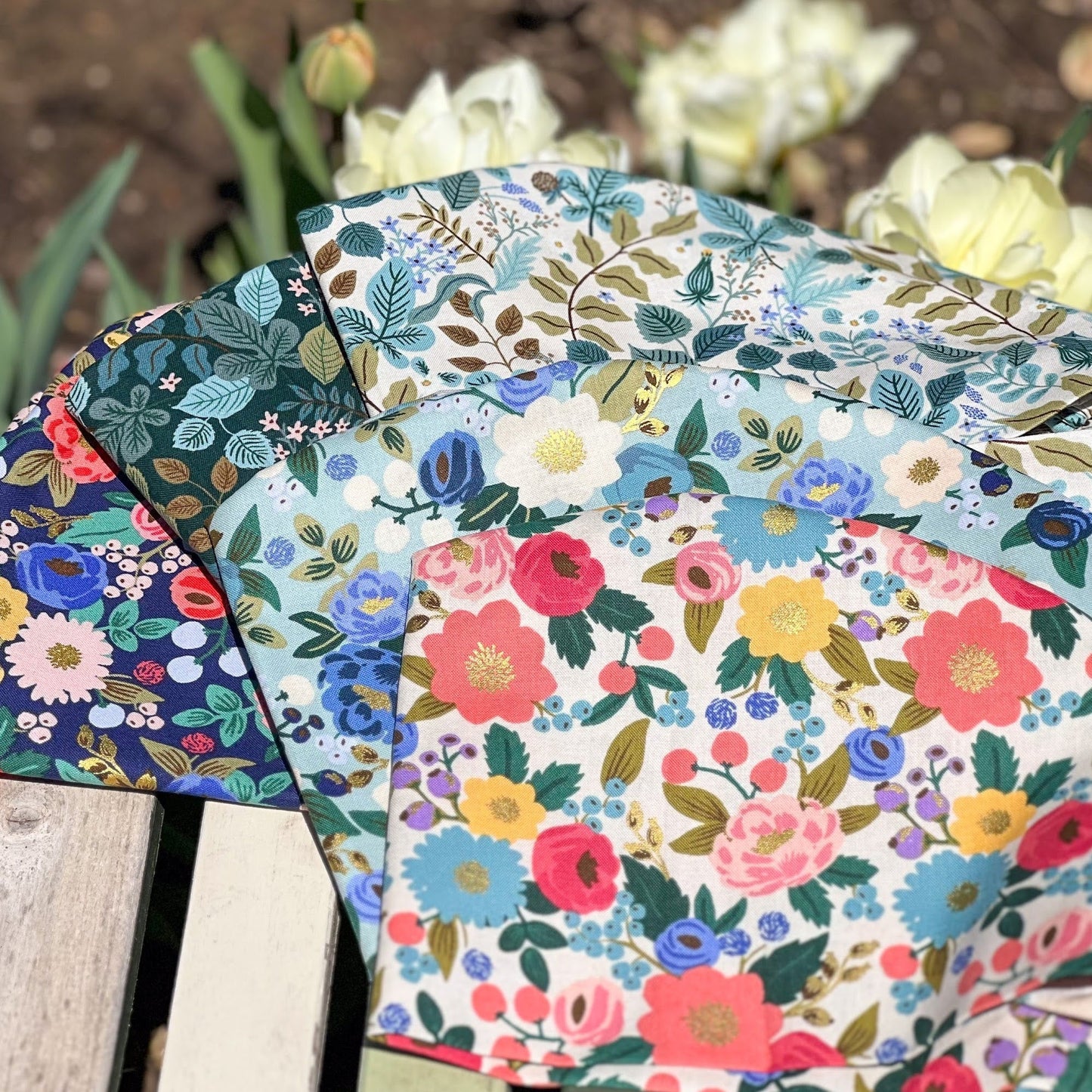 Vintage Foliage on Green | Pixie