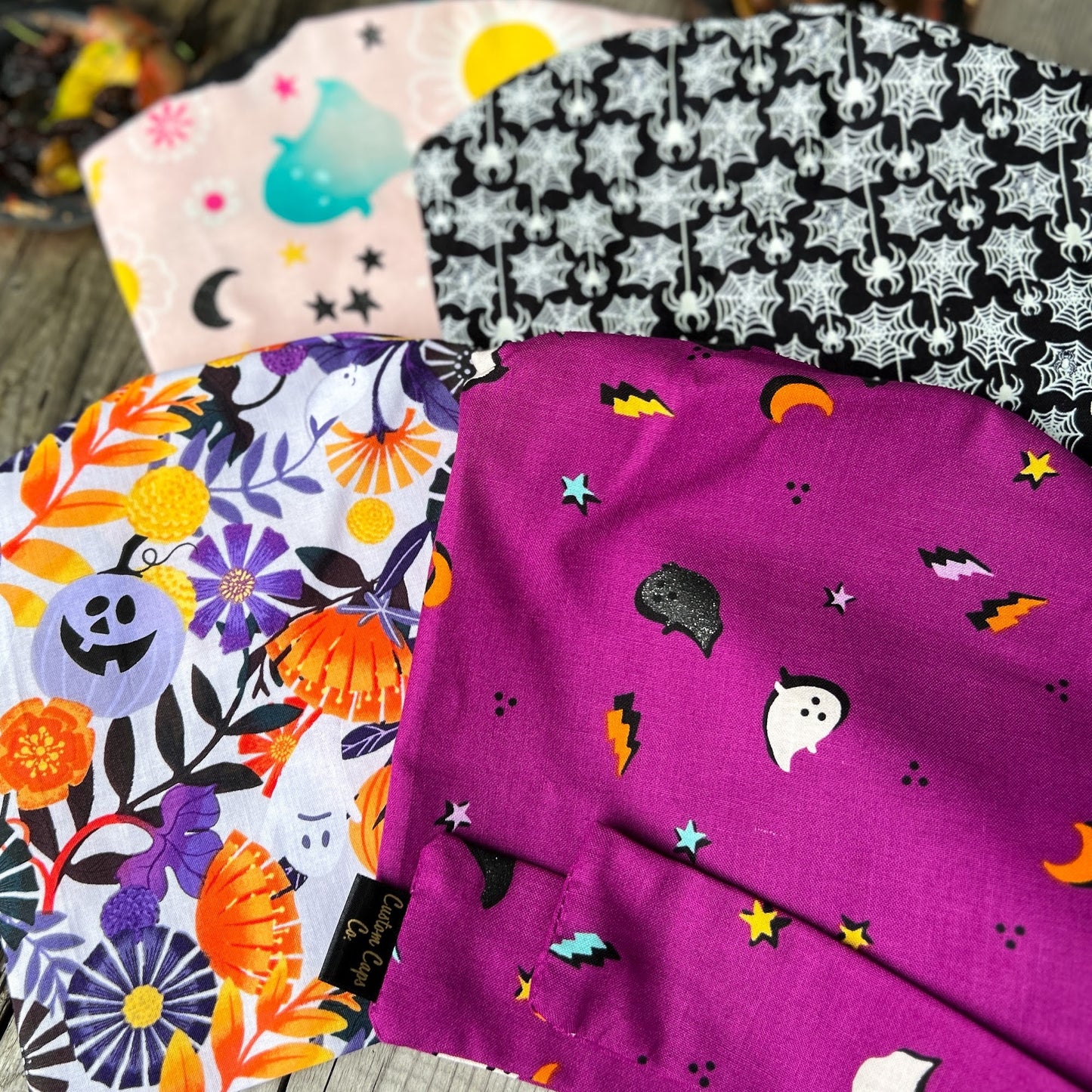 Glitter Ghosts on Fuchsia | Glitter | Pixie