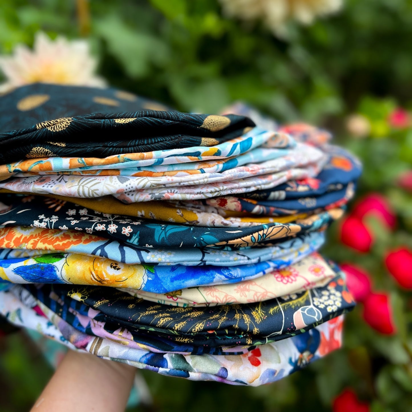 Indie Folk Floral on Cream | Pixie