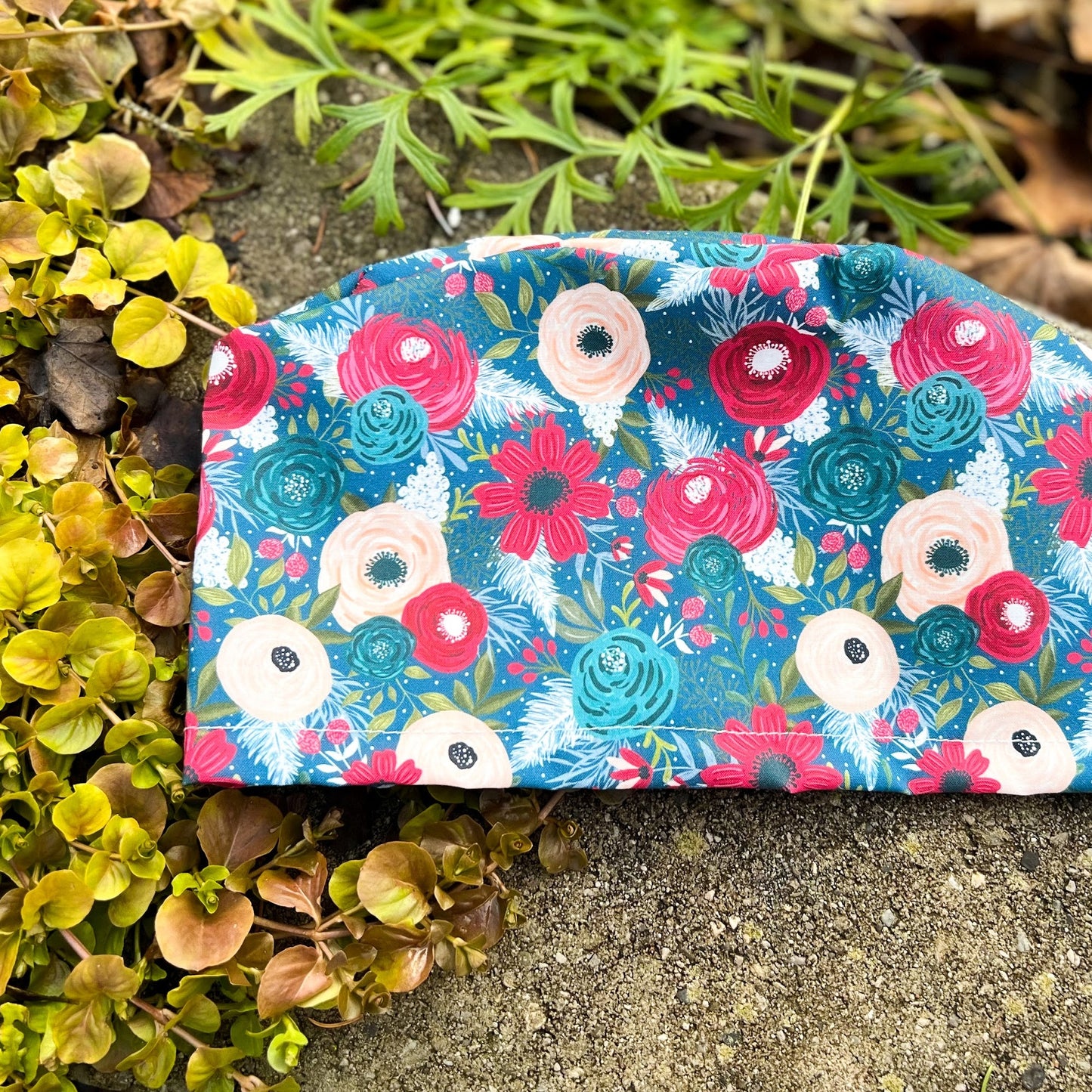 Winter Roses on Teal | Speciality Caps