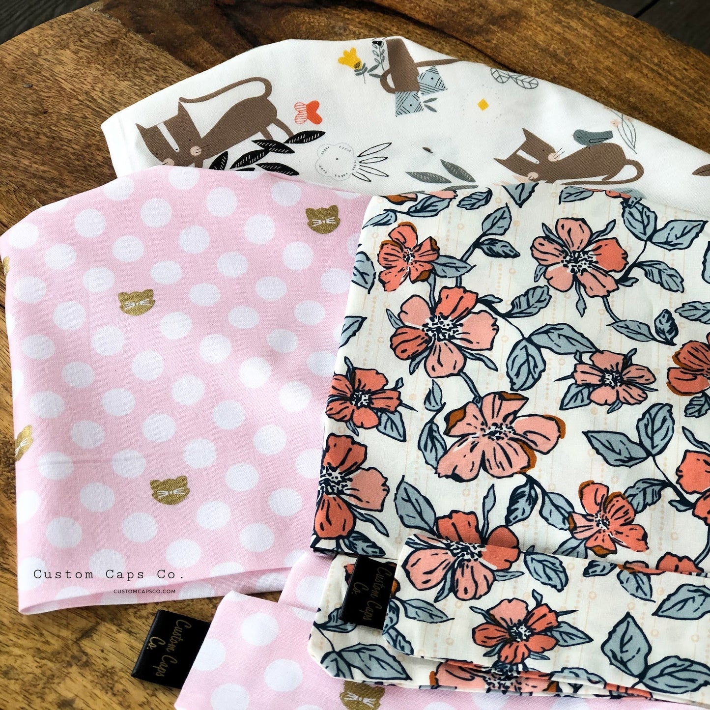 Kitten Dots on Pink | Metallic Gold | Pixie