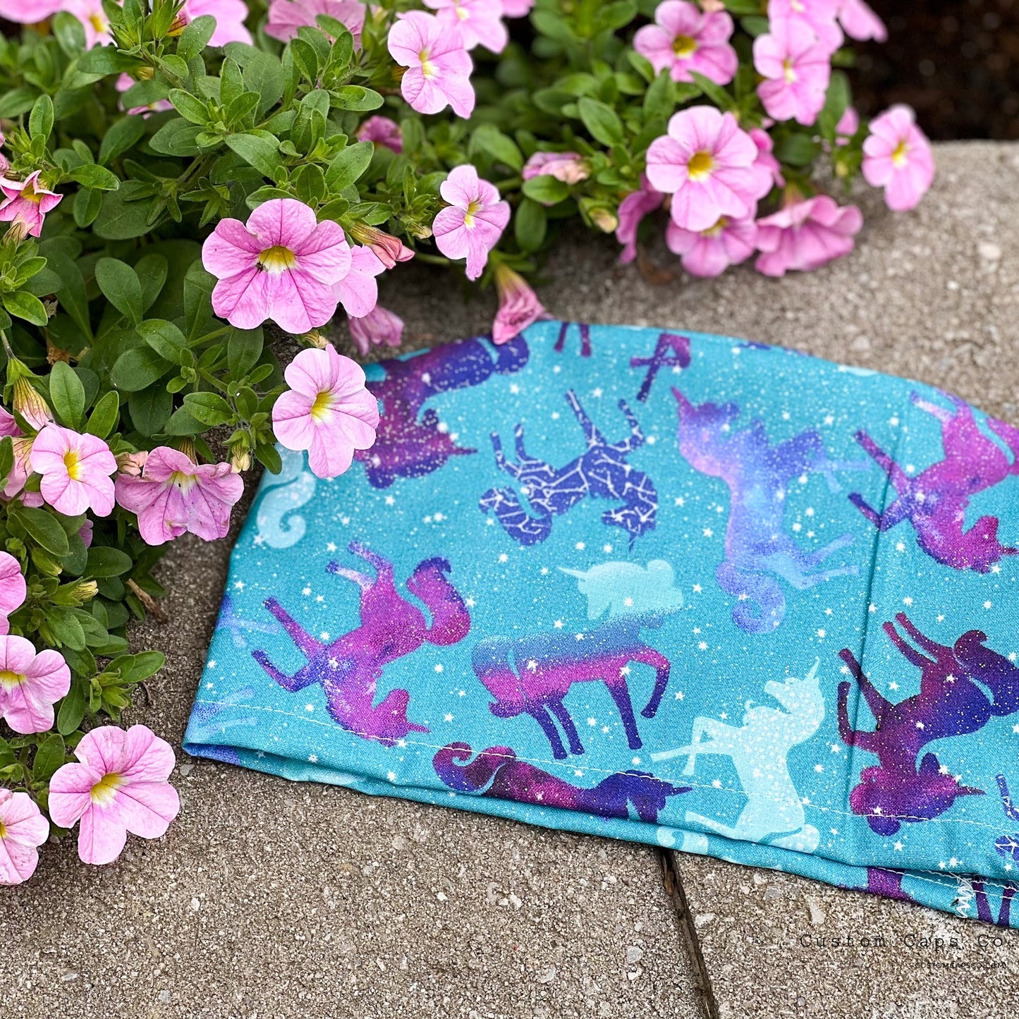 Sparkly Unicorns on Teal | Modified Bouffant