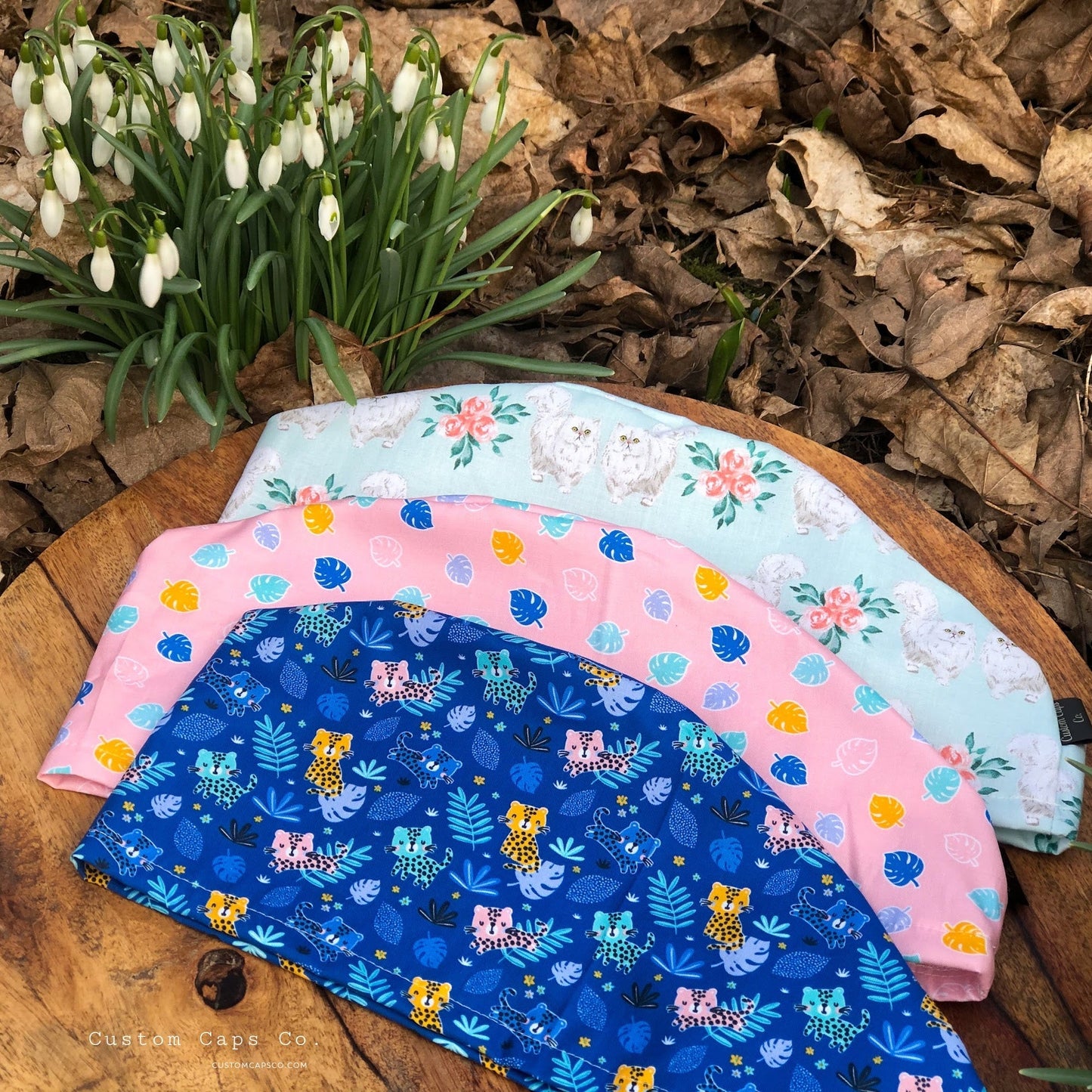 Meow and Roses on Mint | Modified Bouffant