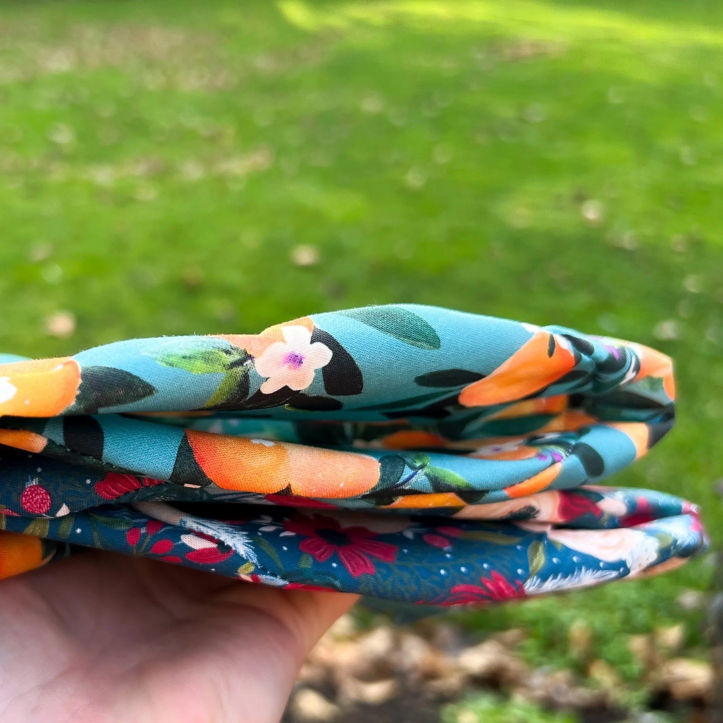 Winter Roses on Teal | Speciality Caps